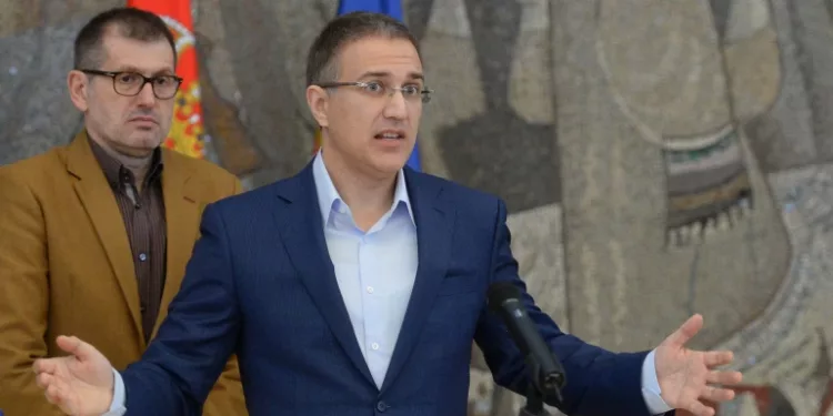 Stefanović: Vojska Srbije će nadoknaditi štetu pričinjenu tokom vježbi na Pešteru