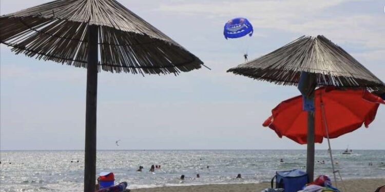 Novopazarac se nakon srčanog udara utopio u Ulcinju
