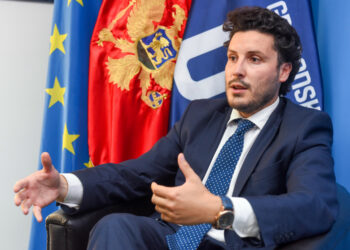 Abazović ide u Srebrenicu, govoriće na komemoraciji