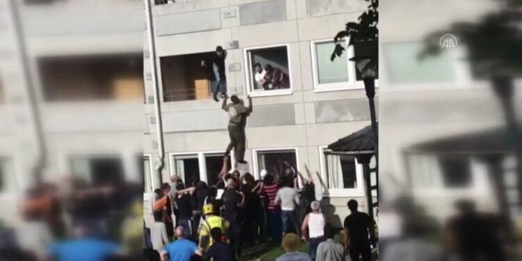 (VIDEO) Priča dana u Švedskoj: Bosanac čiji je hrabri potez oduševio sve!