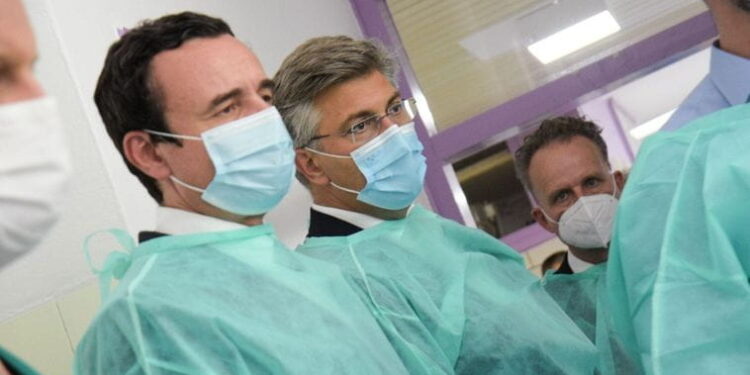 Plenković i Kurti obišli povrijeđene u saobraćajnoj nesreći kod Slavonskog Broda