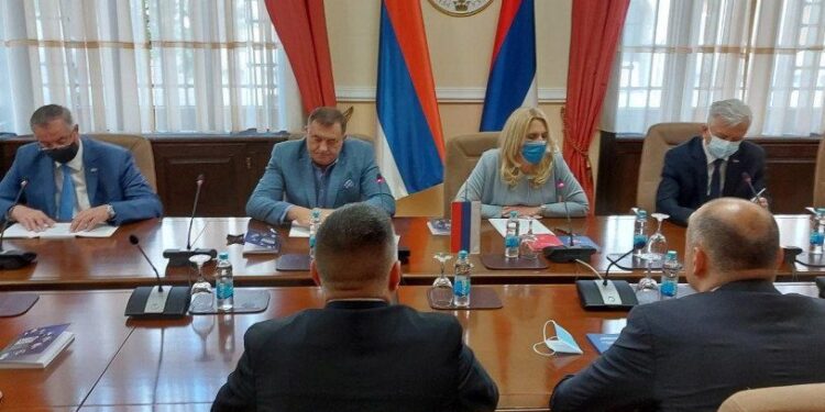 Srpske stranke najavile kontru: Tri godine zatvora za javno vrijeđanje RS-a