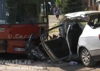UHAPŠEN VOZAČ POSLIJE UDESA U KOJEM JE TROJE LJUDI POGINULO: Autobusom prešao u drugu traku! Pogledajte slike