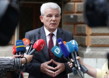 Džaferović pozdravio usvajanje Rezolucije o Srebrenici u Parlamentu Kosova