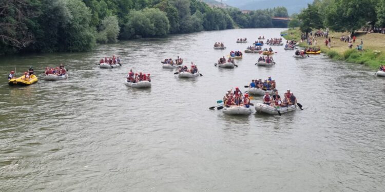 PRIBOJ: LIMSKA REGATA OKUPILA RAFTERE SA TRI KONTINENTA