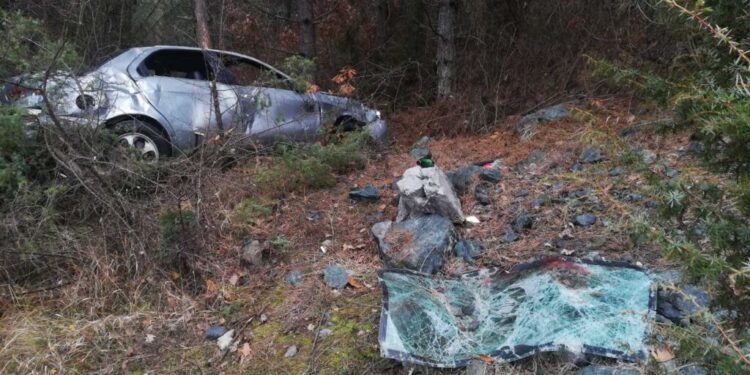 U SAOBRAĆAJNOJ NEZGODI KOD BISTRICE POVRIJEĐENE DVIJE OSOBE
