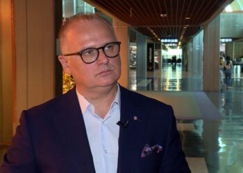 Đilas dobio spor, Vesić da plati 200.000 dinara „zbog laži“