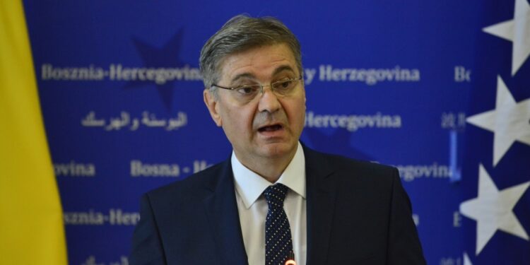 Zvizdić: Napustio sam SDA BiH, biću nezavisni zastupnik, moguće je da se kandidujem za Predsjedništvo BiH