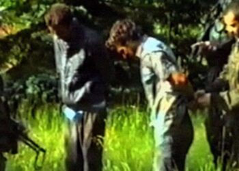 (VIDEO) Godišnjica zločina u Trnovu: “Škorpioni” su vezali šestoricu Srebreničana i pucali im u leđa i glavu