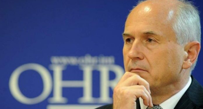 BH-a POLITIČARI PALI NA ISPITU: INCKOVE PORUKE UOČI ODLASKA NASLUĆUJU SLJEDEĆE KORAKE EVROPSKE UNIJE U BIH