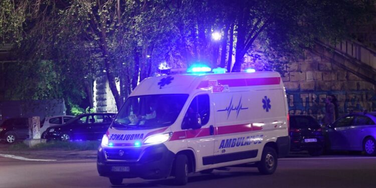 Dva mladića izvučena iz vode u Zemunu, jedan u teškom stanju: Isjekla ga elisa plovila?