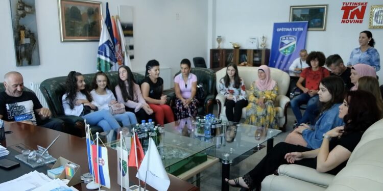 (VIDEO) Predsjednik opštine Tutin organizovao prijem za najbolje učenike osnovnih i srednjih škola