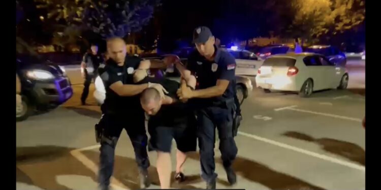 (VIDEO) HAPŠENJE KAO NA FILMU! Pogledajte akciju hapšenja nakon velike zapljene u Novom Pazaru