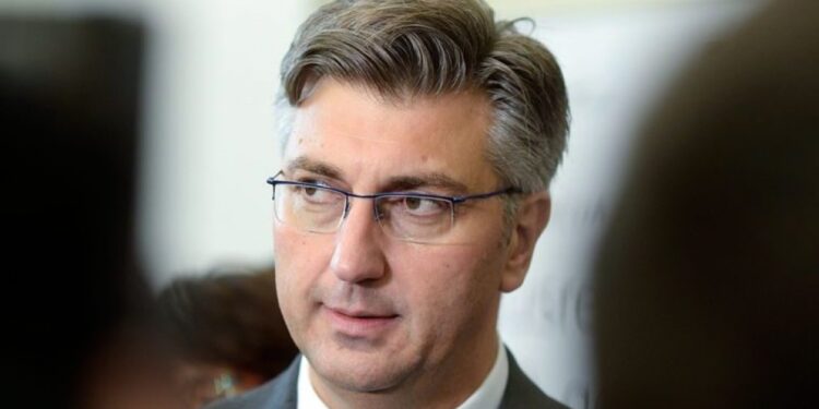 Hrvatska donira 310.000 doza vakcina, od toga BiH će dobiti 210.000 doza
