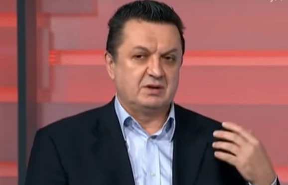 NE MORA KAFEDŽIJA DA JURI GOSTE, VEĆ MILICIJA- Ko nema QR kod za ulaz u kafanu, kazna od 500 eura