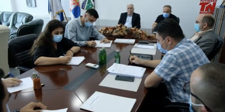 (VIDEO): Počela dezinfekcija prostora u javnim ustanovama u Tutinu