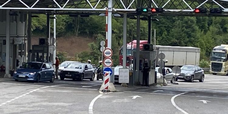 Na graničnom prijelazu“Dračenovac” kod Rožaja zaplijenjena veća količina skanka