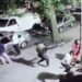 (VIDEO) UZNEMIRUJUĆE: ŽENA HLADNOKRVNO UPUCALA DRUGU I ODŠETALA DO AUTA