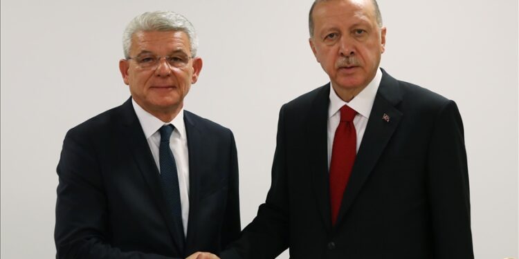 Džaferović uputio telegram saučešća Erdoganu povodom poplava u Turskoj