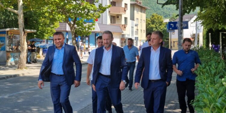 Izetbegović u posjeti Ključu: SDA je najvažniji faktor za opstanak BiH, vraća se njena snaga