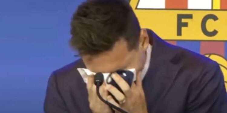 (VIDEO) MESSI PRED NAVIJAČIMA: NIJE NI KRENUO PRIČATI, VEĆ SE RASPLAKAO