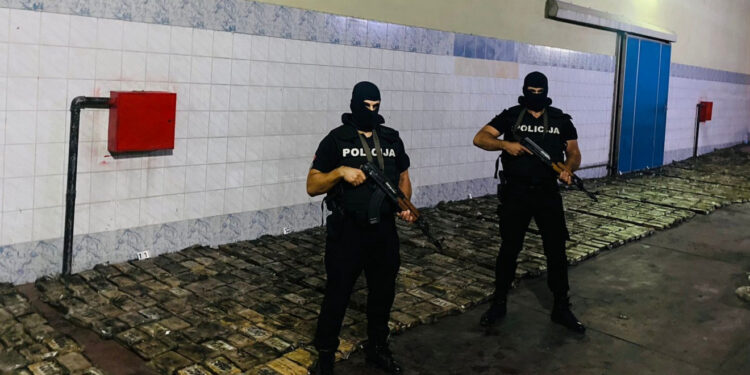 Crna Gora: Zaplijenjeni kokain pripadao škaljarskom klanu, pošiljka stigla iz Argentine