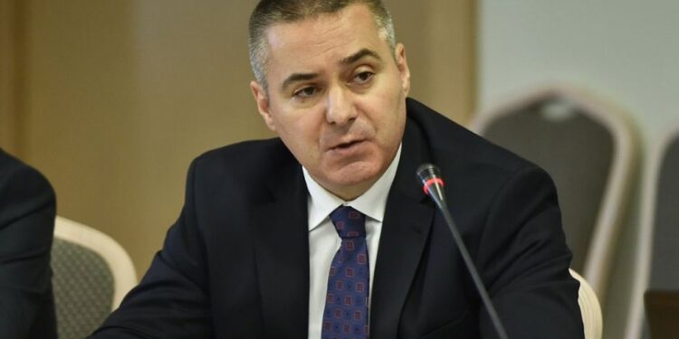 Policija Crne Gore strahuje da će dio pripadnika stati uz Crnogorce na skupu na Cetinju