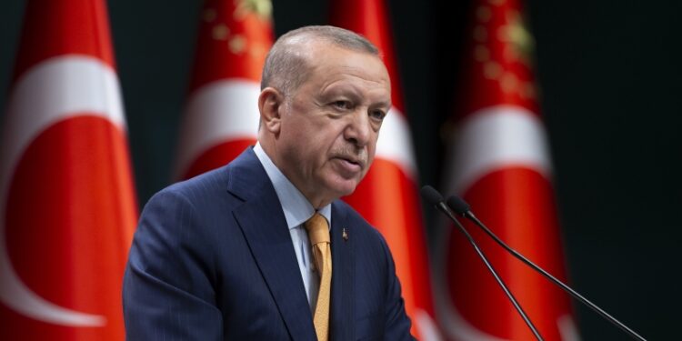 Erdogan sutra u Sarajevu: Obilazak mezara Alije Izetbegovića, sastanak u Predsjedništvu