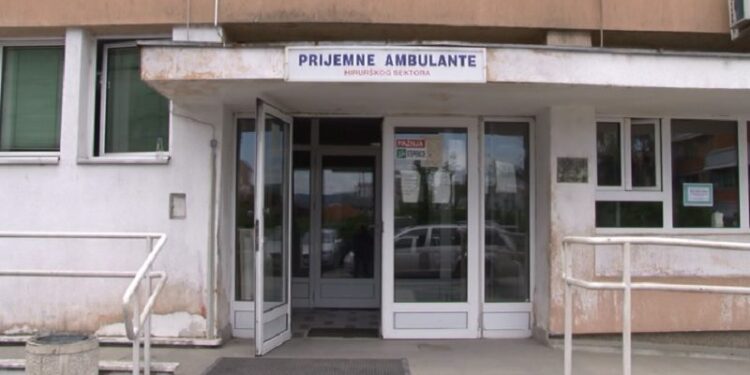 Novopazarka I.H. (59) koju je udario automobil na pješačkom prelazu u Selakovcu van životne opasnosti
