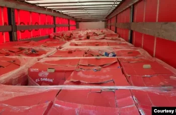 (VIDEO) Migranti pronađeni u tovaru čipsa u Leskovcu