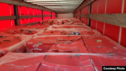 (VIDEO) Migranti pronađeni u tovaru čipsa u Leskovcu