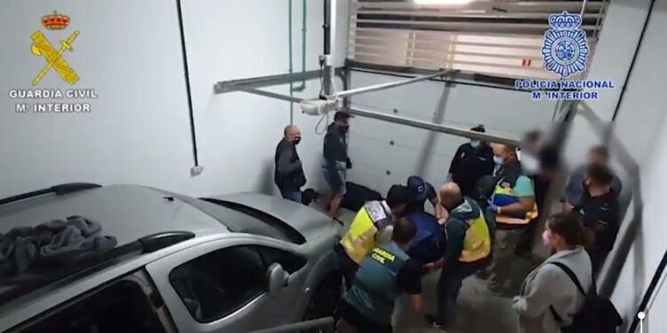 Uhapšeni Škaljarci sa 400kg droge i pola miliona eura