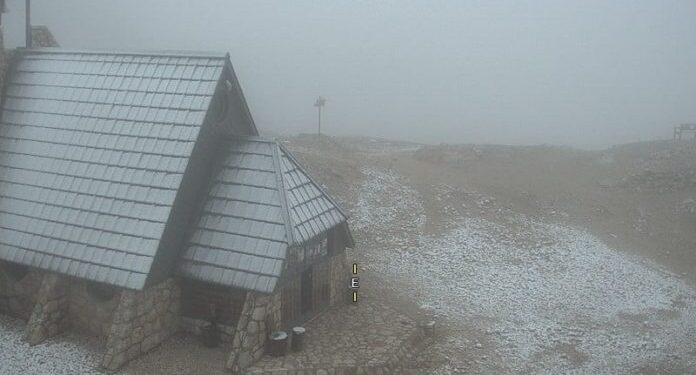 PAO SNIJEG! OBISTINILE SE NAJAVE METEOROLOGA