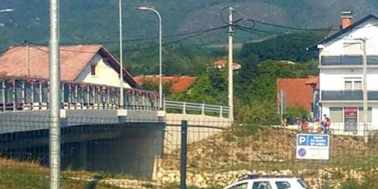 UŽAS U BIH: ISPOD MOSTA PRONAĐENA MRTVA BEBA