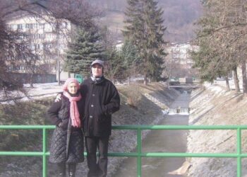 KRENULA DO ŠNAJDERKE I NIKADA SE VIŠE NIJE VRATILA KUĆI: OČAJNI SIN VEĆ ČETIRI GODINE POKUŠAVA DA SAZNA ŠTA SE DESILO SA NJOM