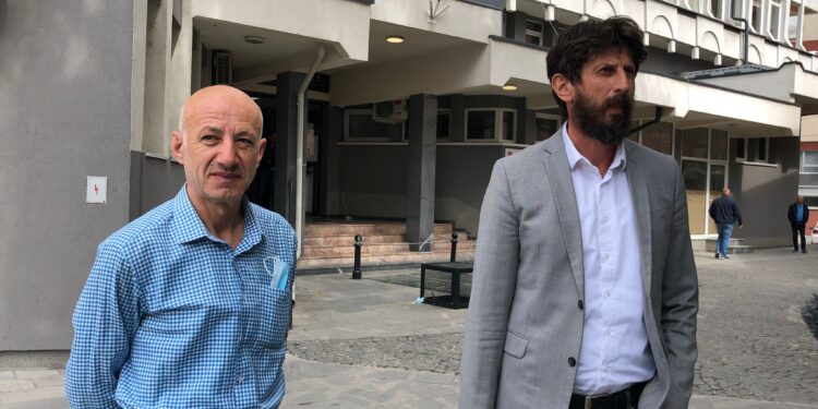 (VIDEO) Još jednom otkazano ročište između “Islamske zajedice” i Ramiza Dugopoljca