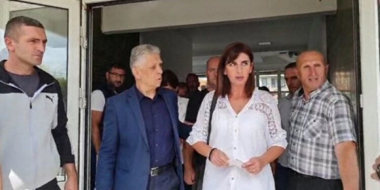 Hrabrost učiteljice Adele Karahmetović-Melajac može biti inspiracija i pouka svim Bošnjacima