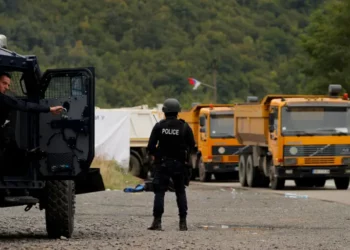 Postignut sporazum za sjever Kosova: Srbi uklanjaju barikade, specijalci se povlače