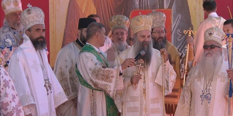 Porfirije u Beranama: Crkva nema ambiciju da zamijeni bilo koju stranku