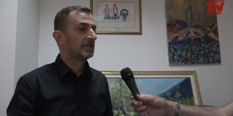 Tutinski slikar Sefedin Faković od utorka 28. septembra izlaže svoje slike u hotelu”Borovi”u Sjenici