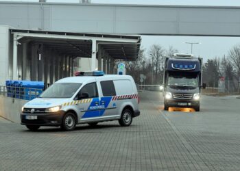 Državljanin Srbije prevozio migrante, sletio u jarak bježeći od mađarske policije