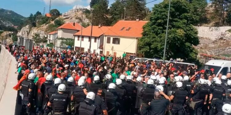 Hrvati pišu: Padne li Crna Gora, zna se ko je sledeći