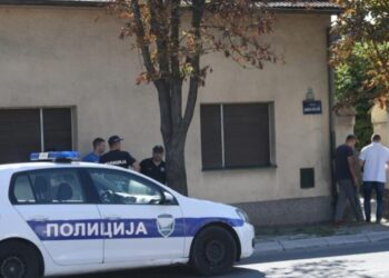 Podstanar s pet metaka izrešetao gazde