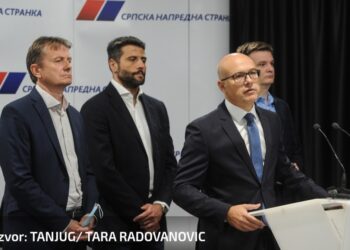 Vučević posle sednice GO: Predlog da se predsednik SNS bira na proleće