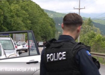 Specijalne jedinice kosovske policije u blizini prelaza Jarinje i Brnjak