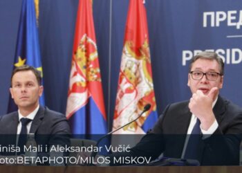 Srbija se u jednom danu zadužila blizu 2 milijarde evra