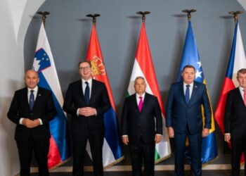 ORBAN SE NE LIBI OKUPITI ISTOMIŠLJENIKE: U Mađarskoj se sakril iza “tradicije” i promovirali fašizam!