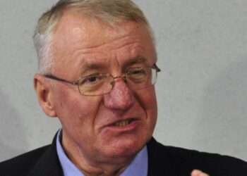 Šešelj: Jedan helikopter Srbije može polupati vozila ROSU za 15 ili 20 minuta