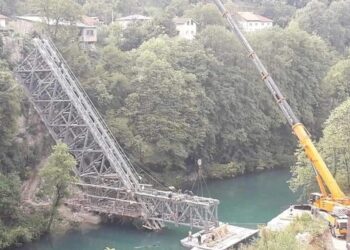 Počelo sastavljanje dijelova porušenog mosta “Bitke na Neretvi”