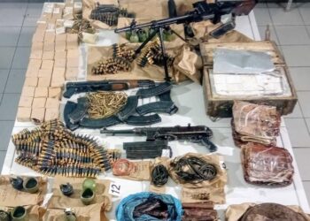 Prilikom pretresa napao policiju: Kod Podgoričanina pronađeno oružje, mine, bombe…